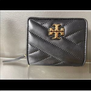 Tory Burch Kira Chevron Wallet